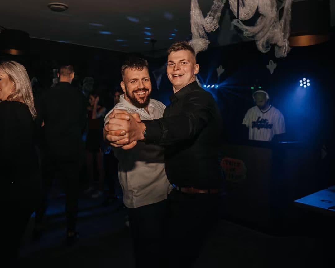 Taniec podczas imprezy